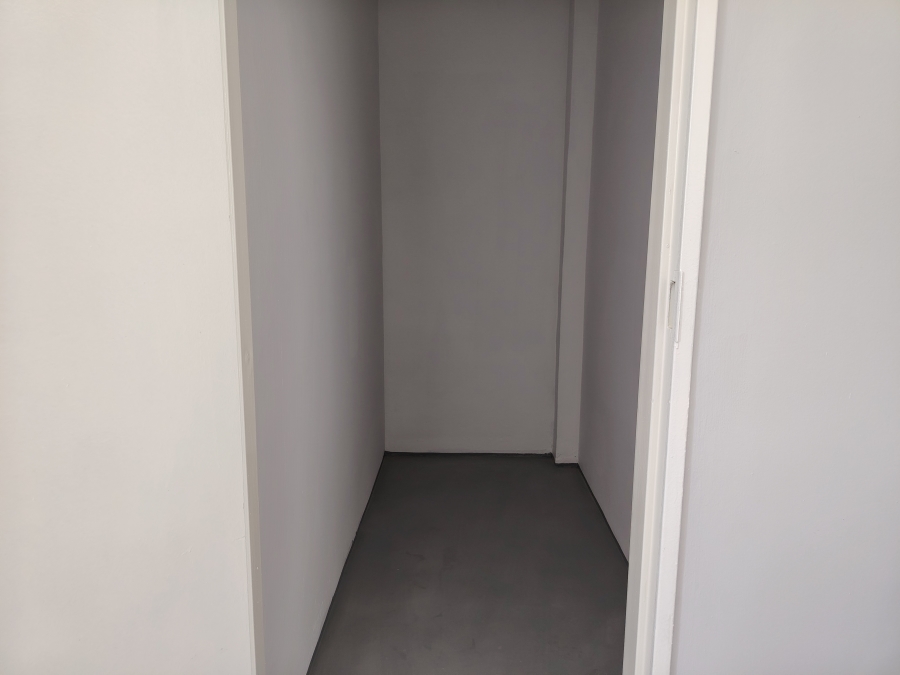To Let 3 Bedroom Property for Rent in Strand Central Western Cape